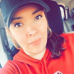 Meet your Posher, Anabel